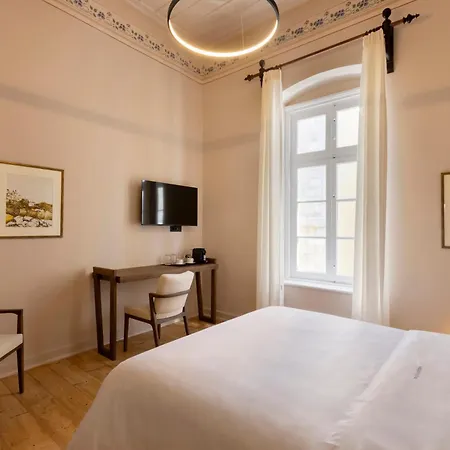 6 Roosevelt Str * Ermoupoli