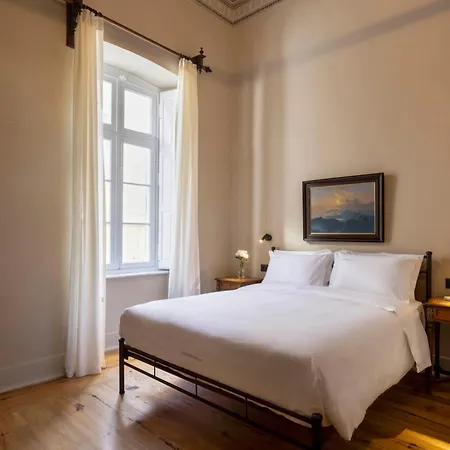 Hotel 6 Roosevelt Str *