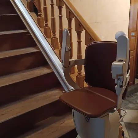 6 Roosevelt Str Otel