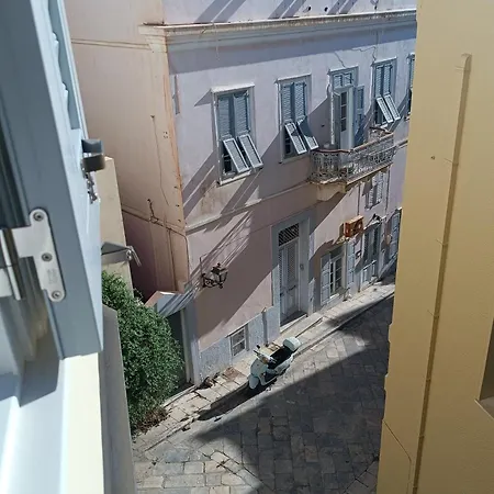 6 Roosevelt Str Ermoupoli