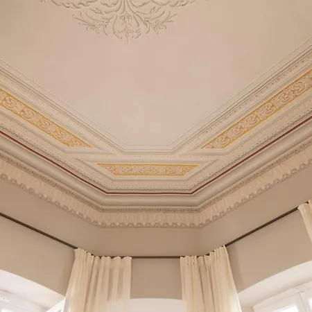 6 Roosevelt Str Hermópolis