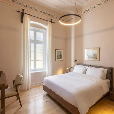 6 Roosevelt Str Ermoupoli