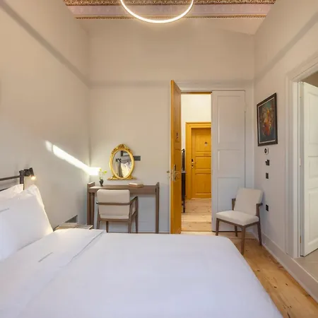 6 Roosevelt Str * Ermoupoli