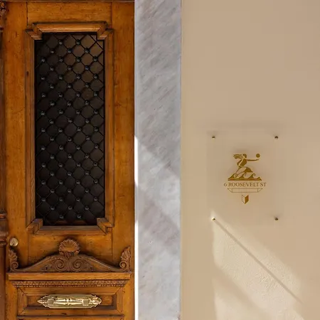 6 Roosevelt Str Hotel *