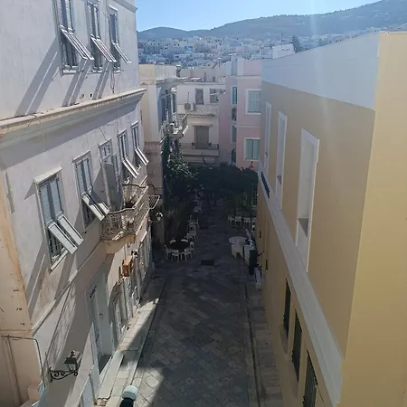 Hotel 6 Roosevelt Str *