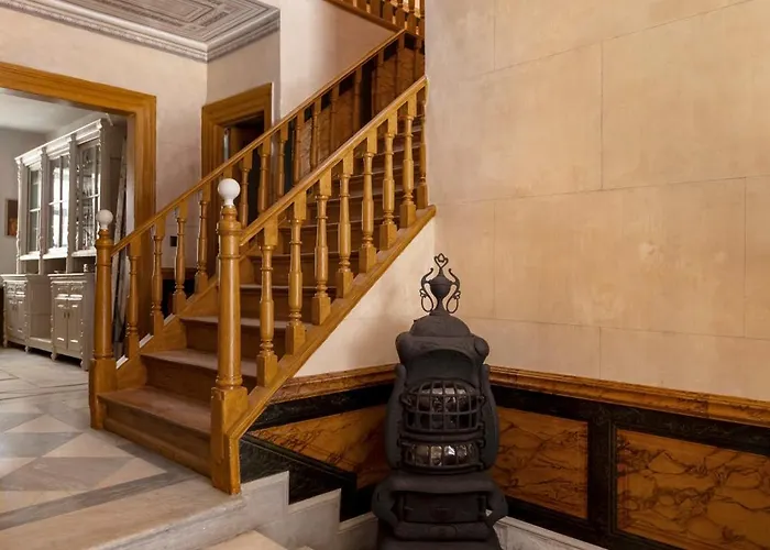 6 Roosevelt Str Ermoupoli