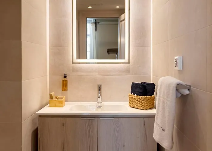 6 Roosevelt Str Ermoupoli