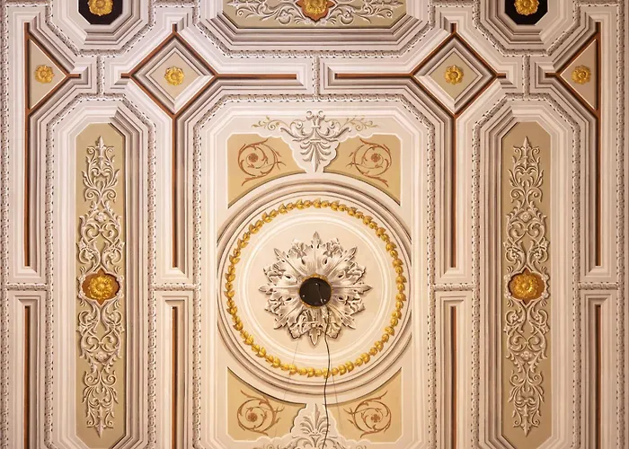 6 Roosevelt Str * Ermoupoli